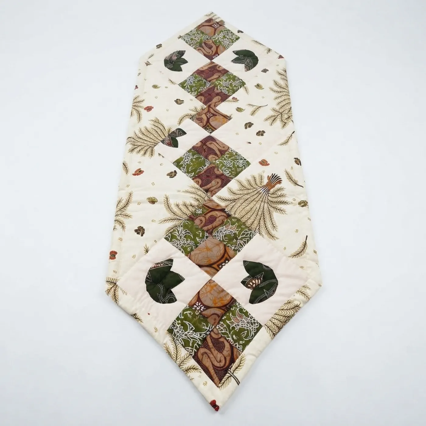 Table Runner Patchwork — tampilan 3