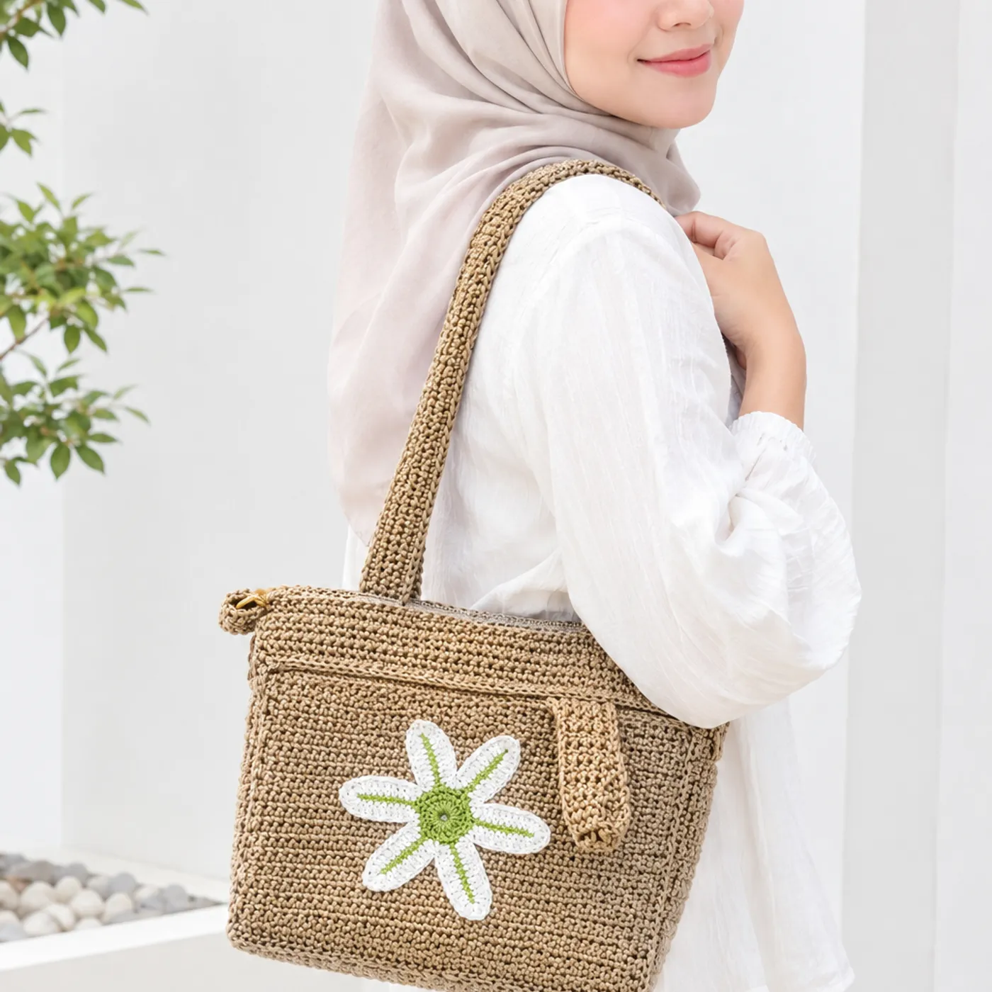 Daisy Clear Knit Tote — tampilan 3