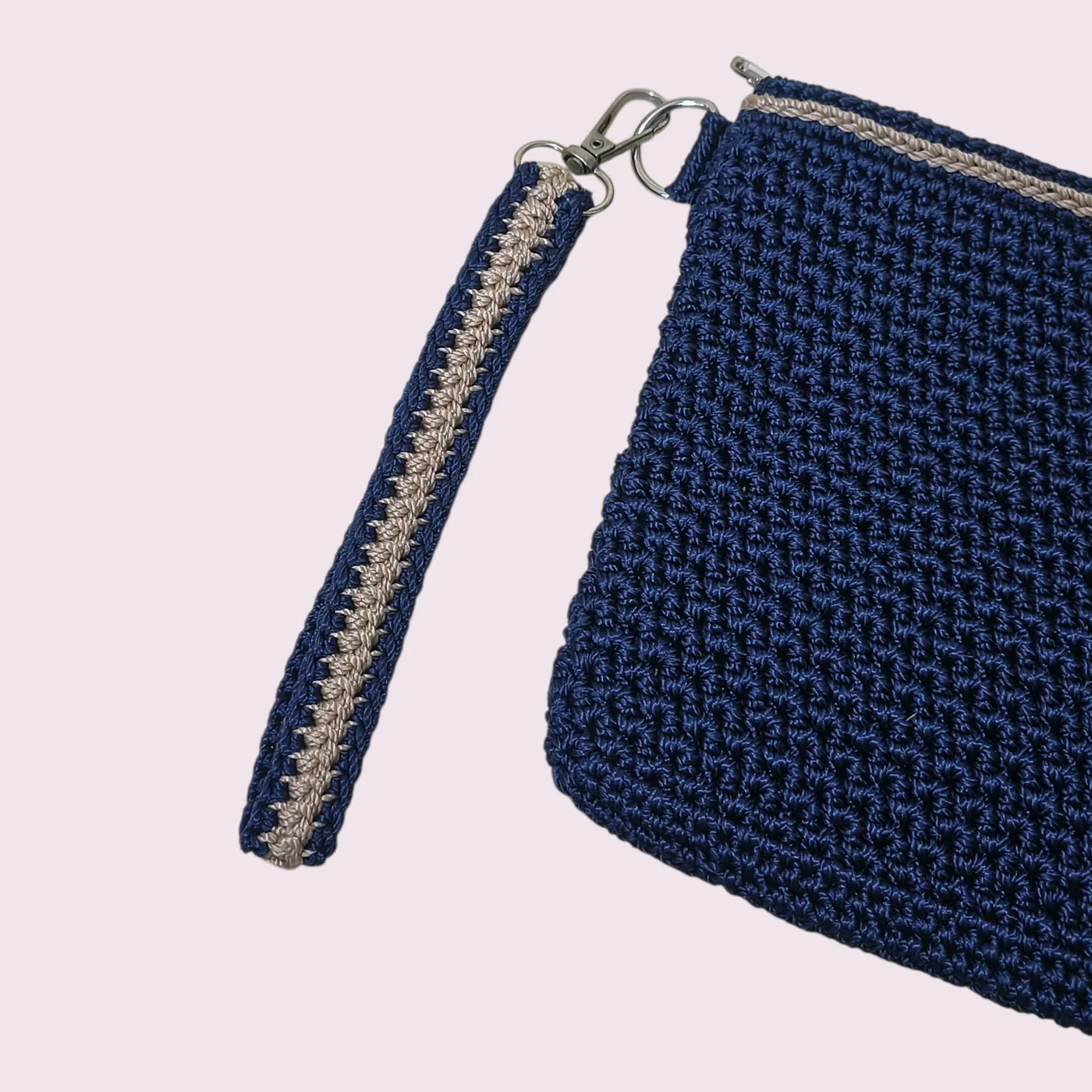 [SALE!] Hand Pouch Crochet | Dompet Tangan Rajut - Navy Line — tampilan 3