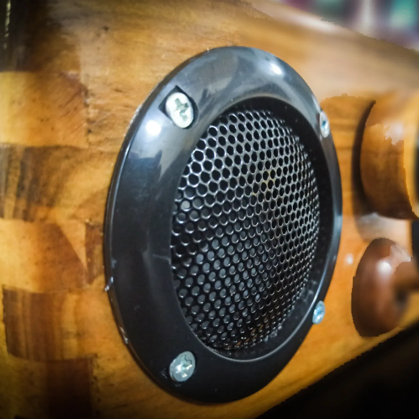 Bluetooth Wooden Speaker - Retro Speaker V.1 - Speaker Kayu Aesthetic — tampilan 4