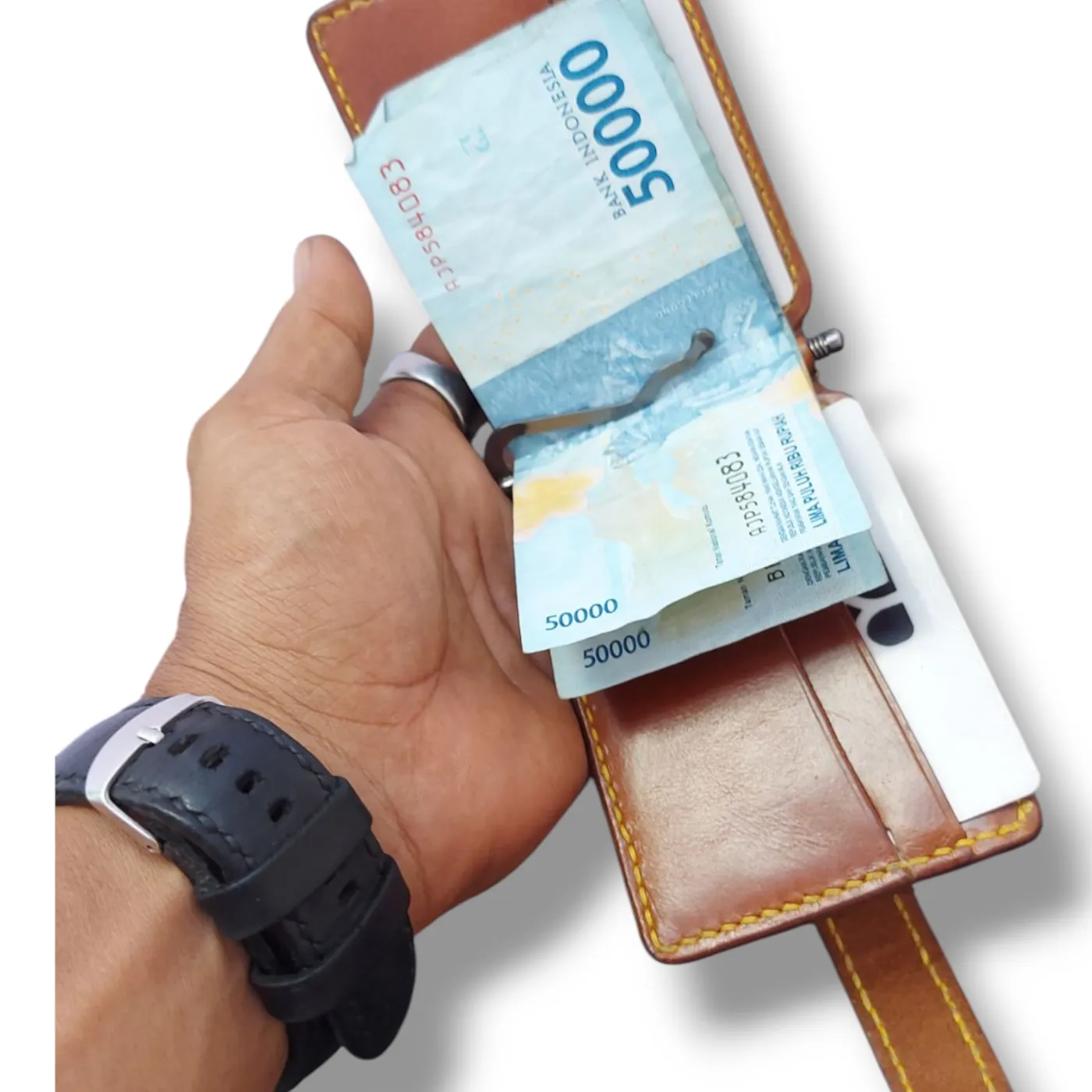 Money Clip Wallet KAMARO — tampilan 3