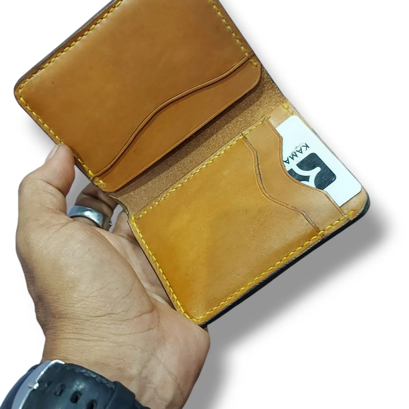 Minimalis Wallet KAMARO Tan — tampilan 2