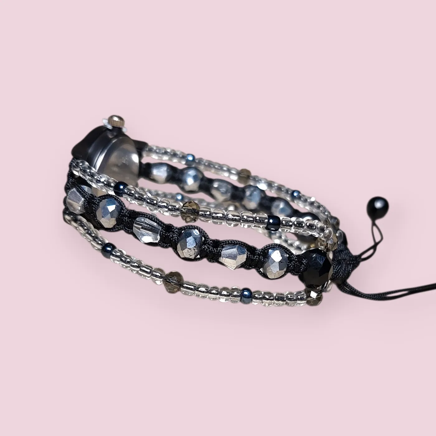 Jam Tangan Manik Serut | Beads Watch - Gloomy Glam — tampilan 4