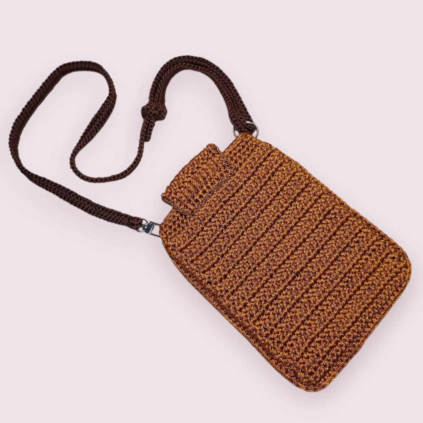 Tas Handphone Selempang Rajut Choco-gold — tampilan 4
