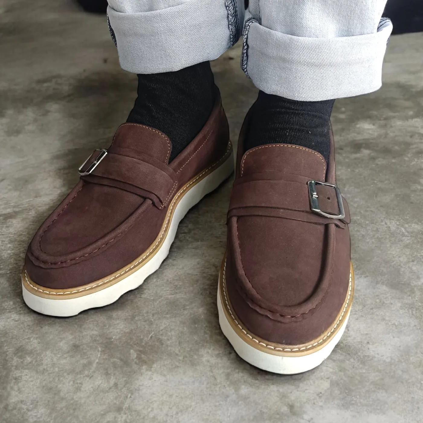Sepatu Loafers Artikel Murfle dari Kulit Nubuck — tampilan 4