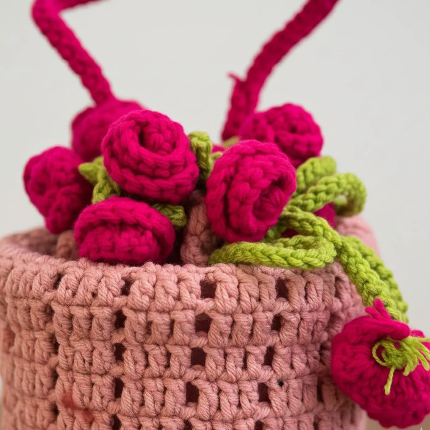 HF 047 Tas Rajut "Rose Basket" Handmade — tampilan 2