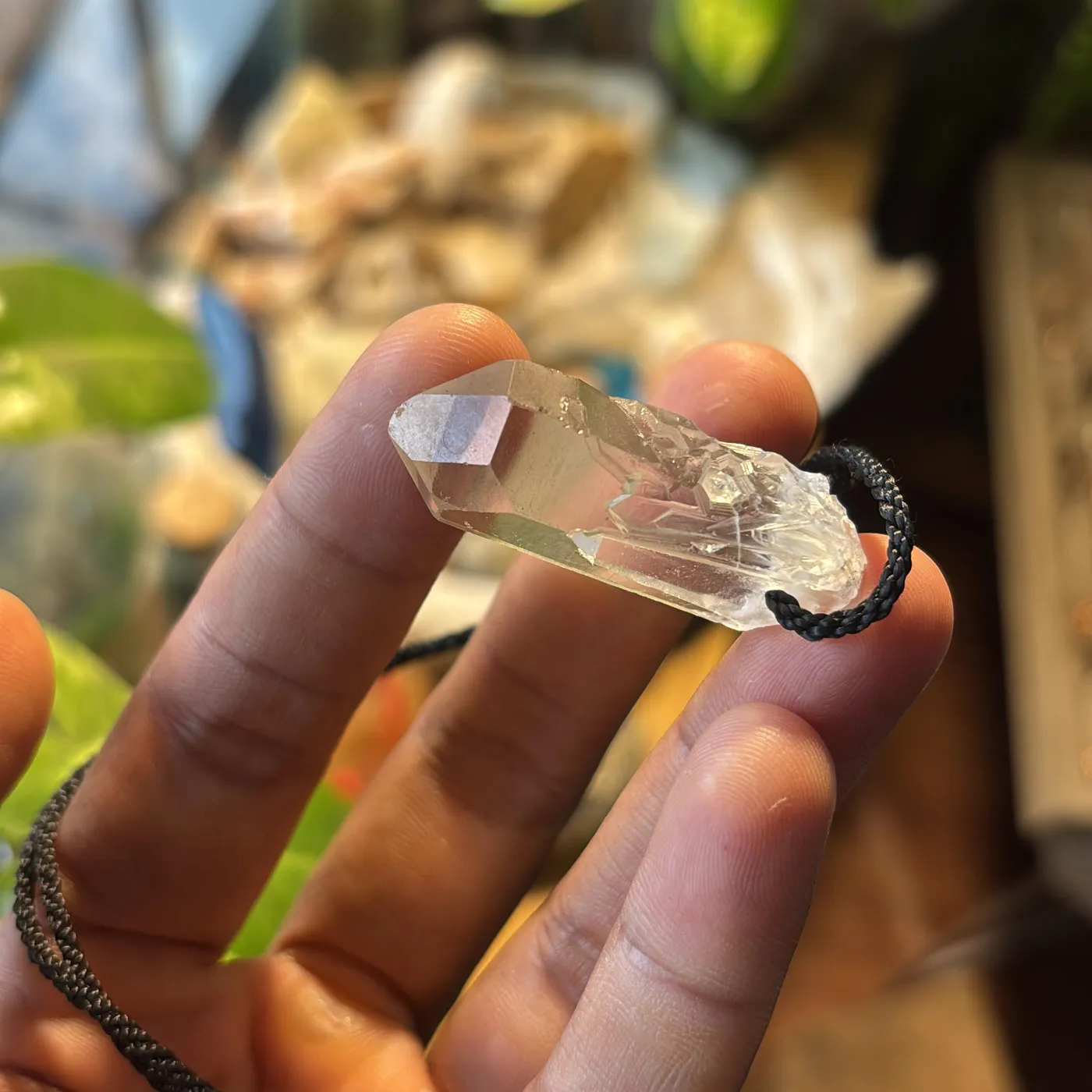 Natural clear quartz — tampilan 2