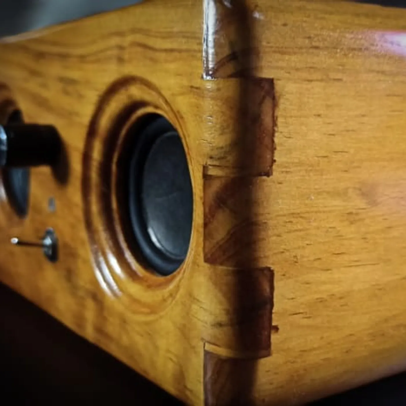 Bluetooth Wooden Speaker - Mini Loose Speaker - Speaker Kayu Aesthetic — tampilan 3