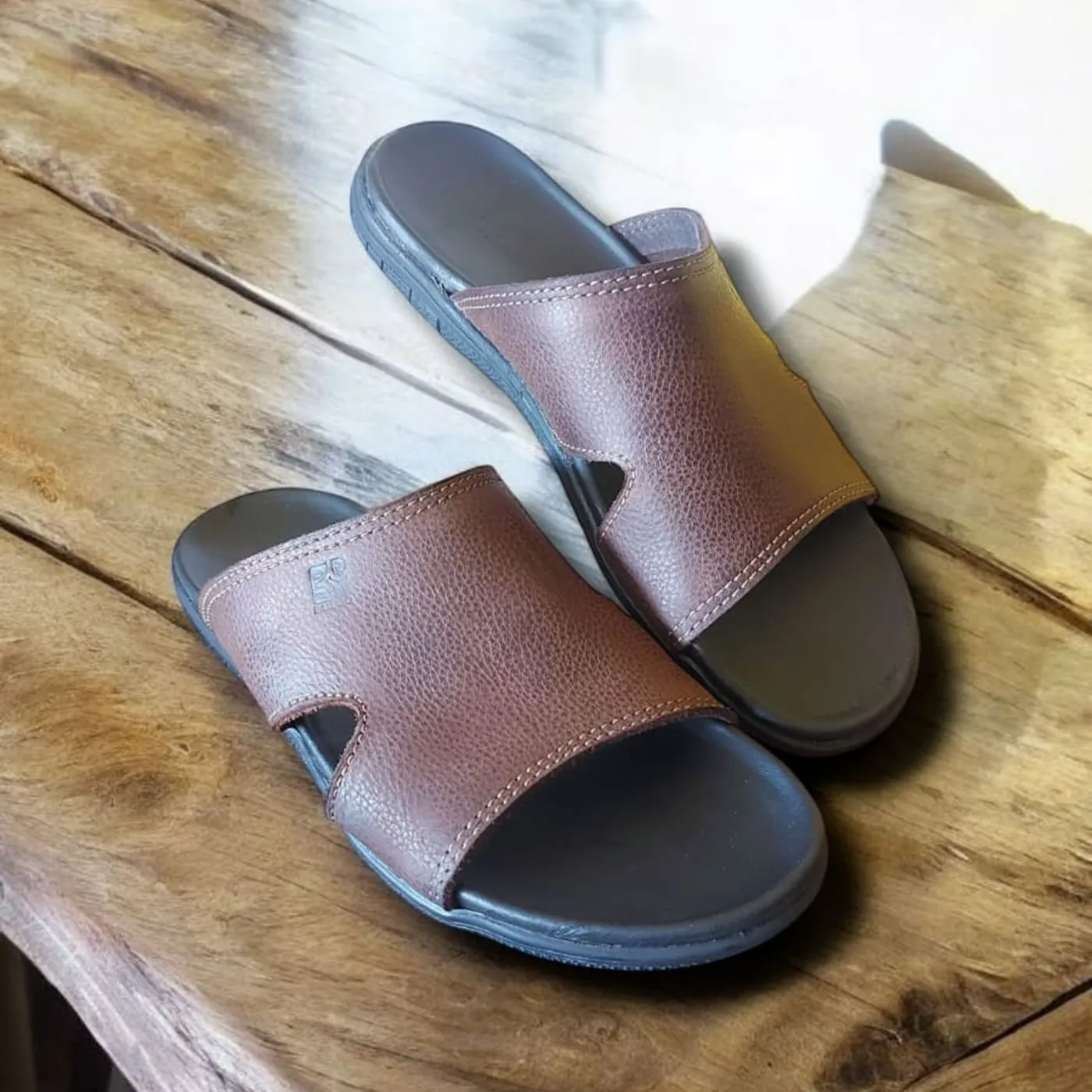 Sendal Kulit Pria KAMARO Sz 39 — tampilan 3