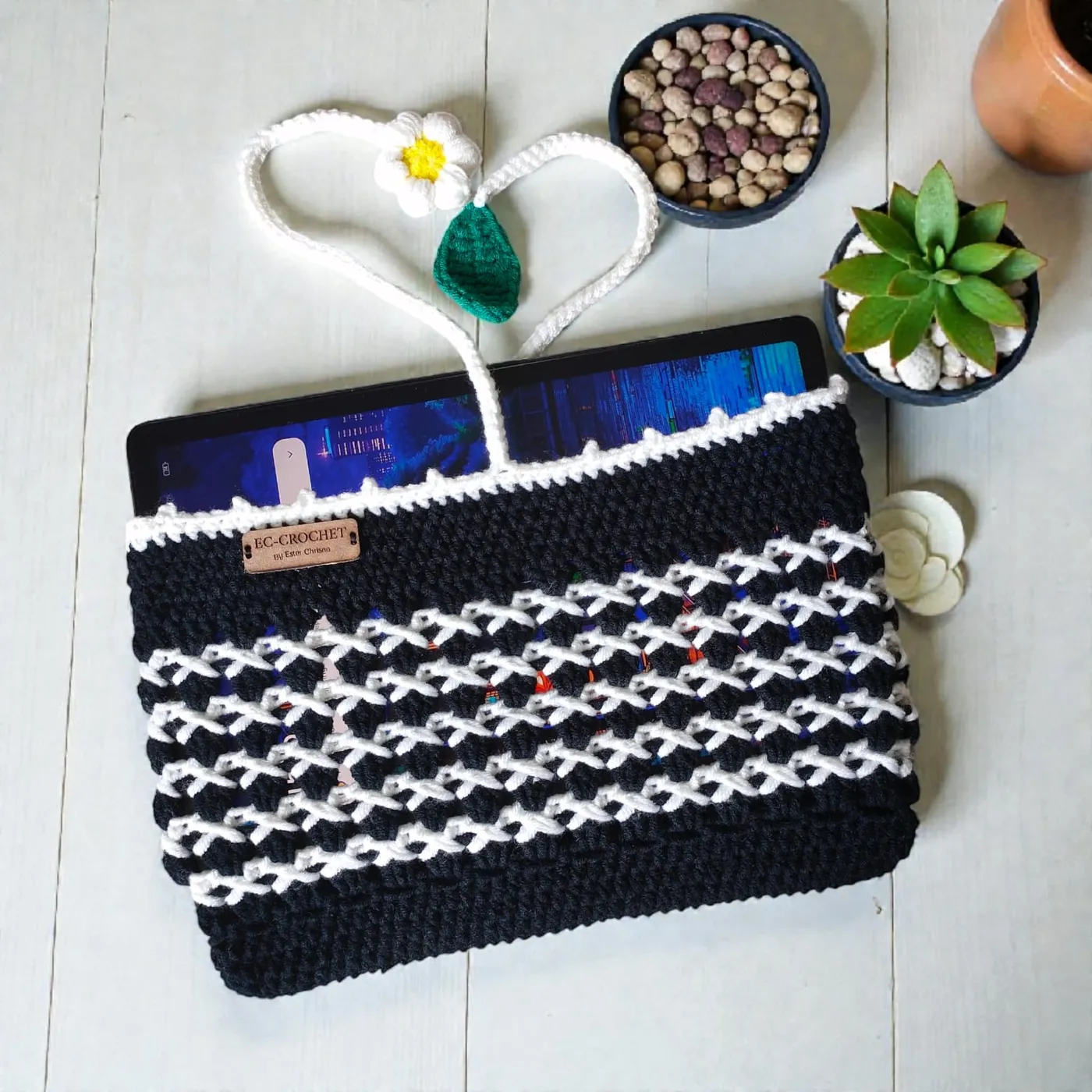 Tablet Sleeves - Hitam Putih — tampilan 3