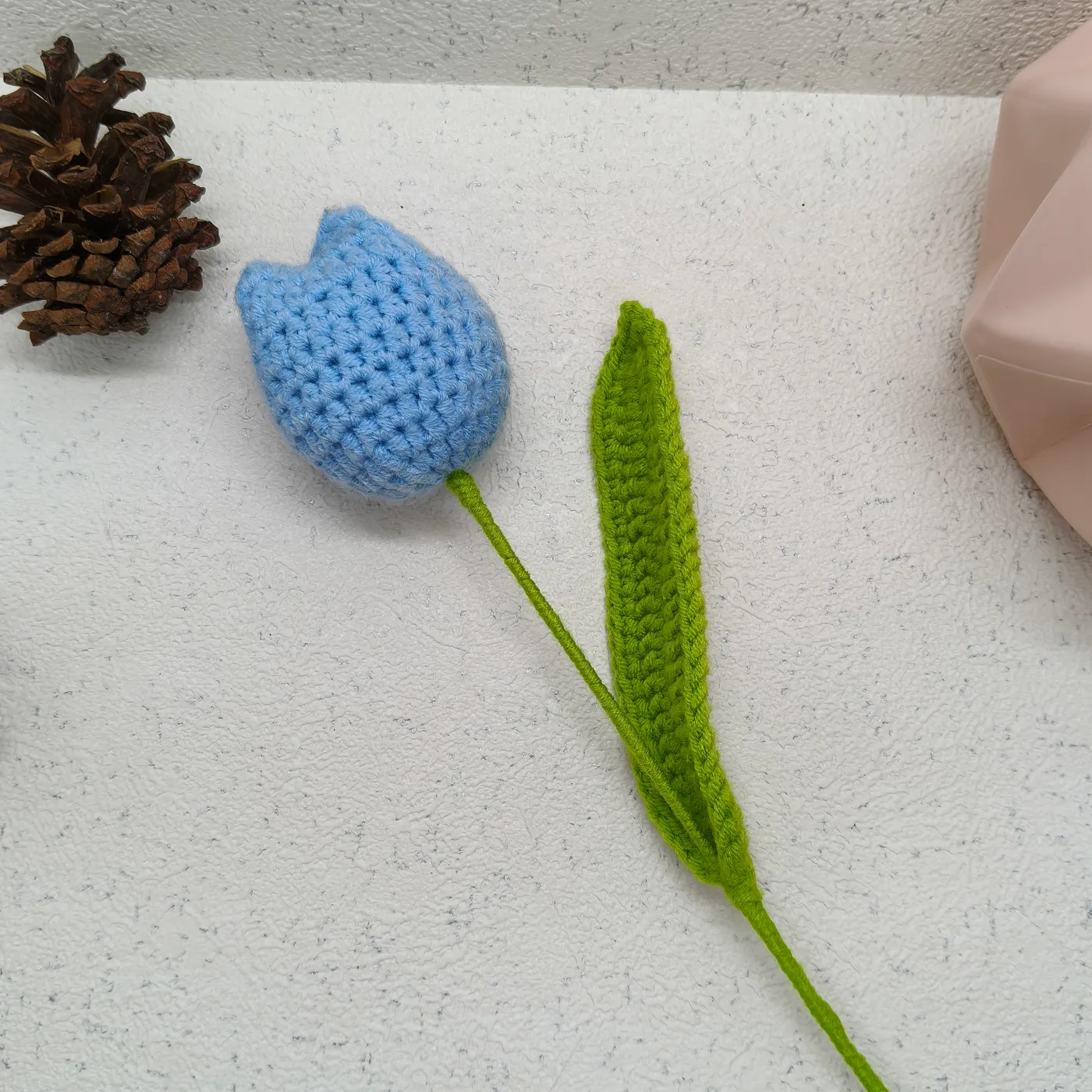 Bunga Tulip Biru Rajut — tampilan 2