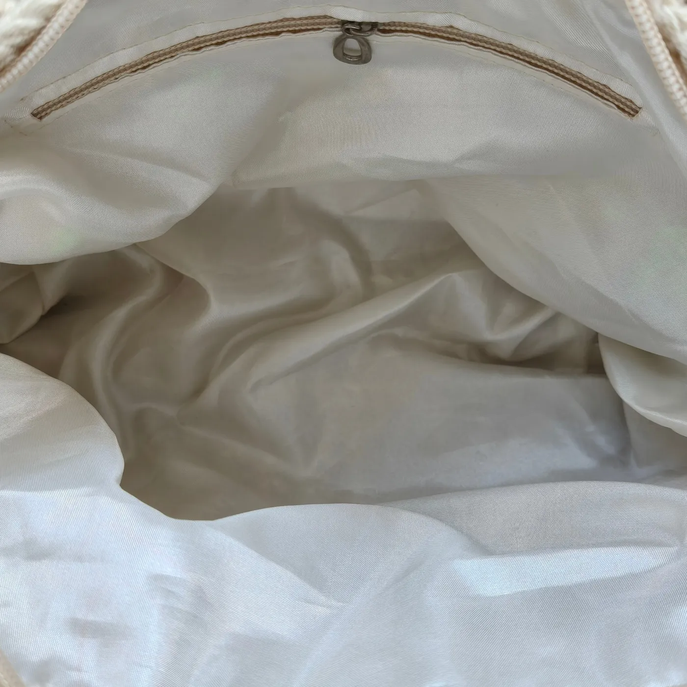 HF 05 Tas Bahu Bubble Rajut Cream — tampilan 4