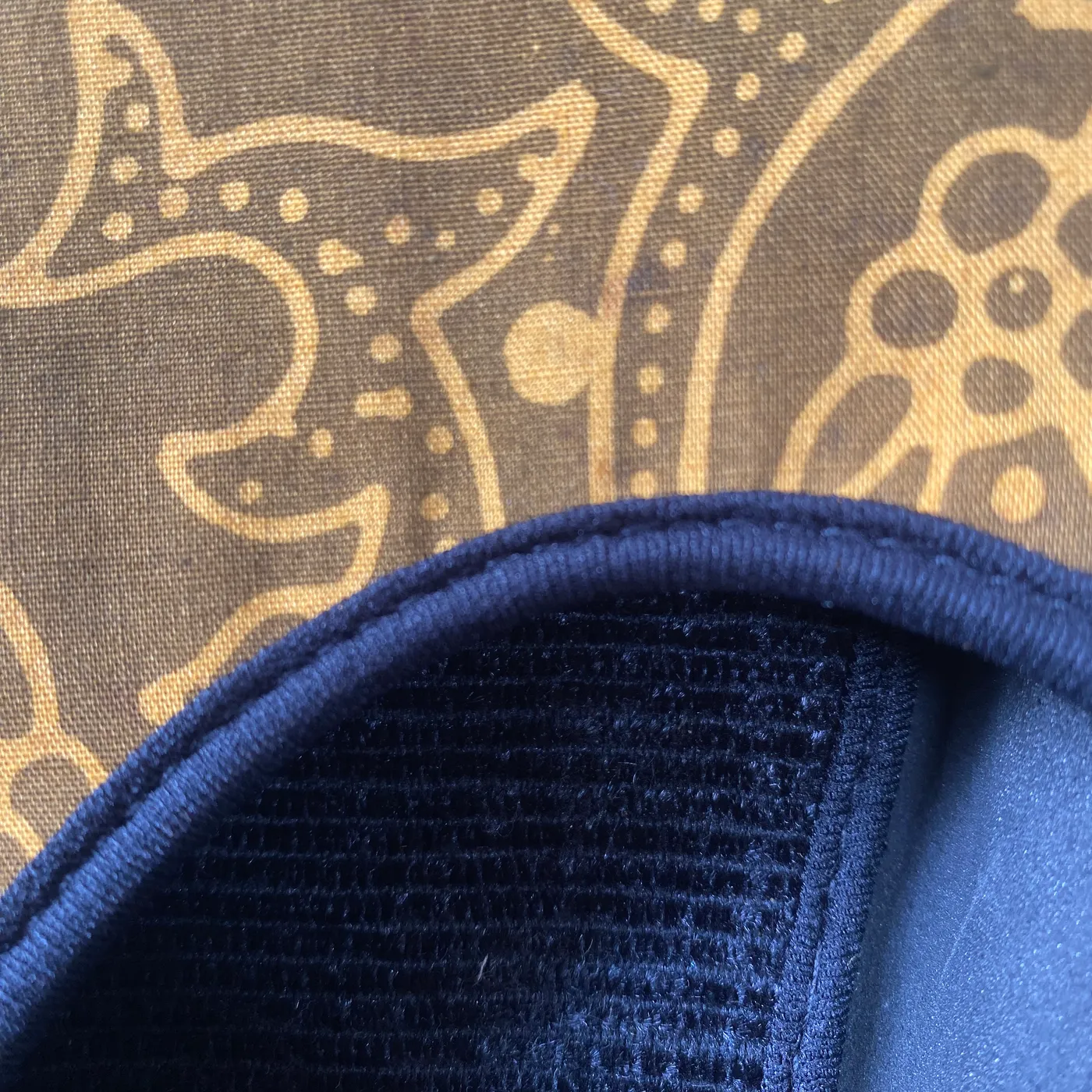 Sendal batik khas minang — tampilan 3