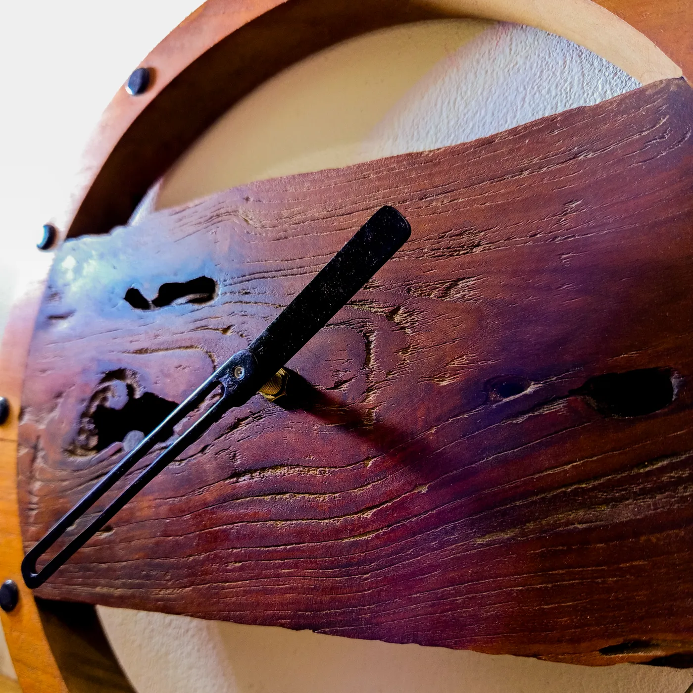 Wooden Wall Clock - Sejati Clock - Jam Kayu Rustic  Aesthetic — tampilan 3