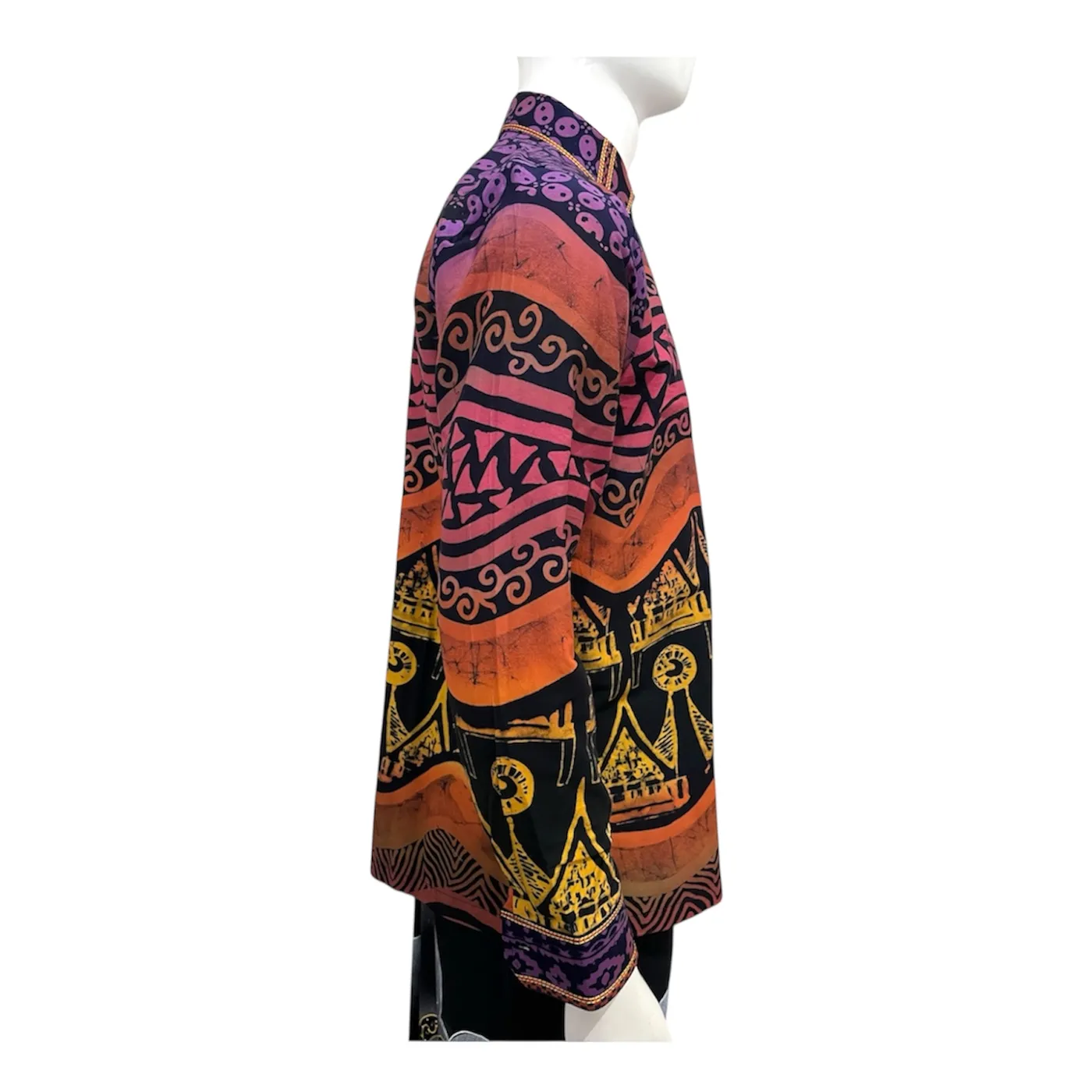 Kemeja Batik tulis motif Rumah Gadang — tampilan 2