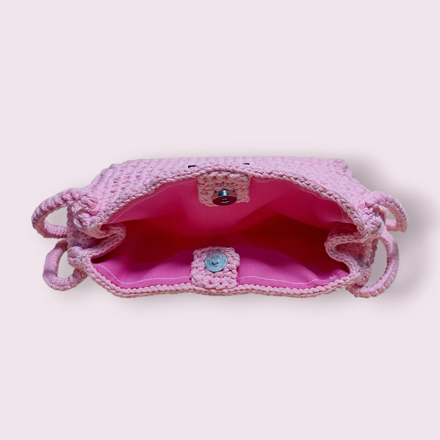 Tas Selempang Rajut Pink — tampilan 4