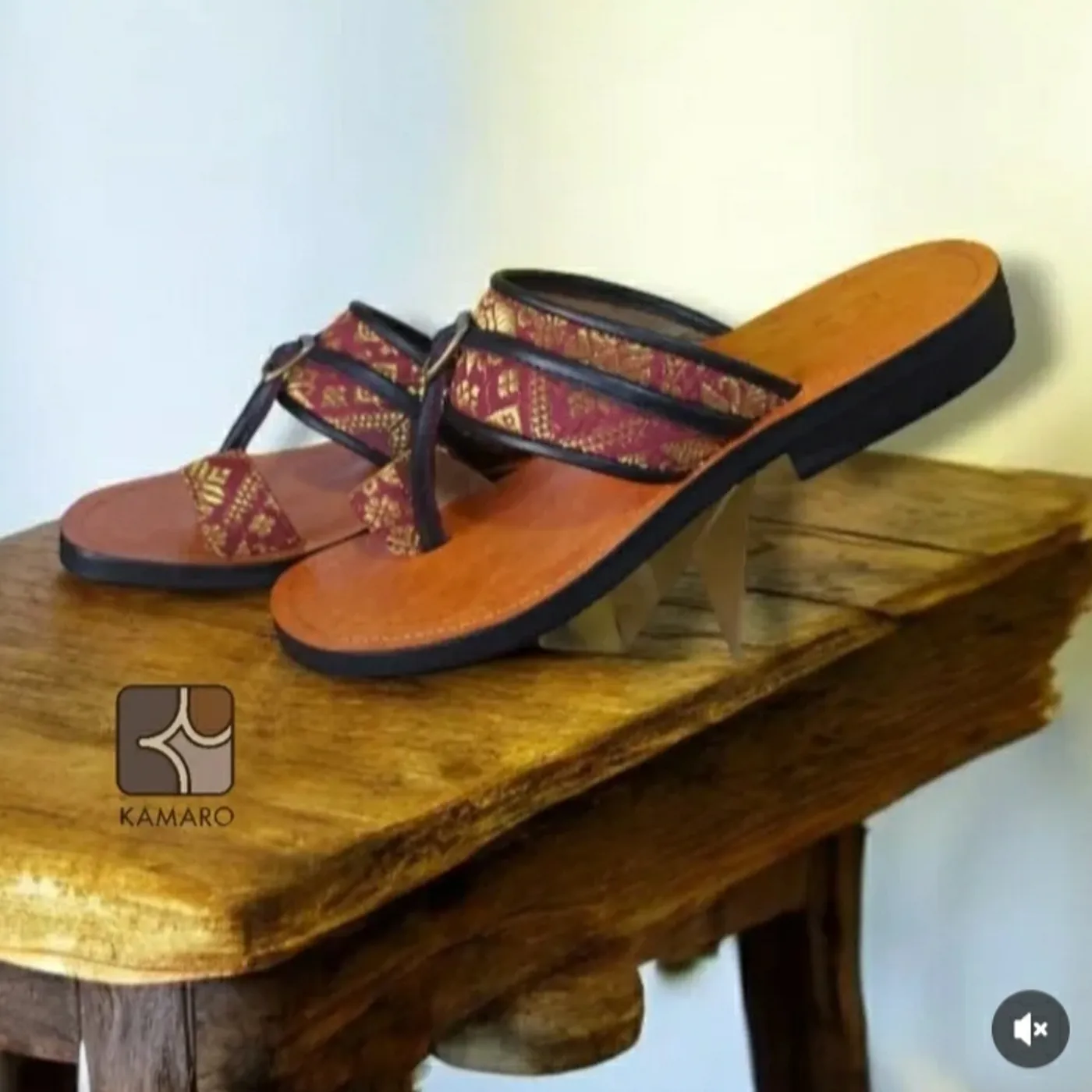 Sendal Datuak Songket — tampilan 3