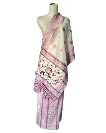 Songket dan Selendang Suji Kristal Pandai Sikek