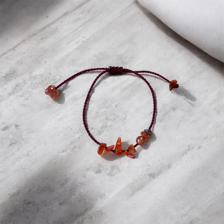 Gelang Serenity Carnelian Chip – Red Harmony