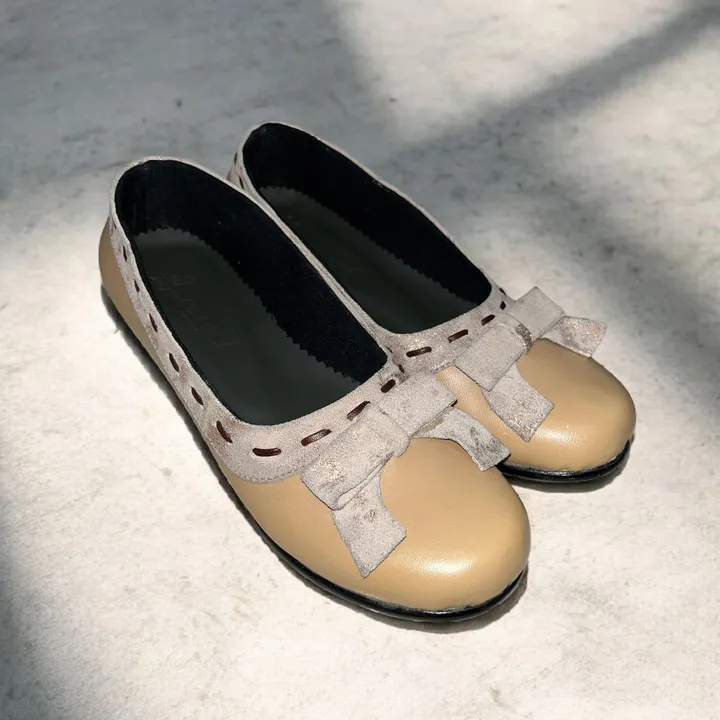 Flatshoes Artikel Najwa dari Kulit Sapi Asli