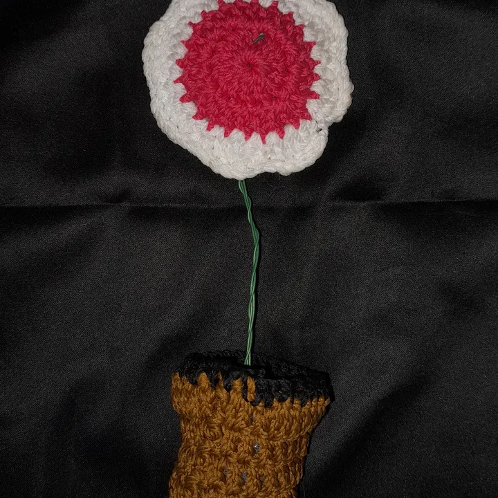 Bunga rajut + pot