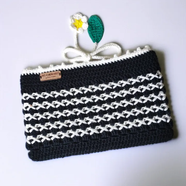 Tablet Sleeves - Hitam Putih