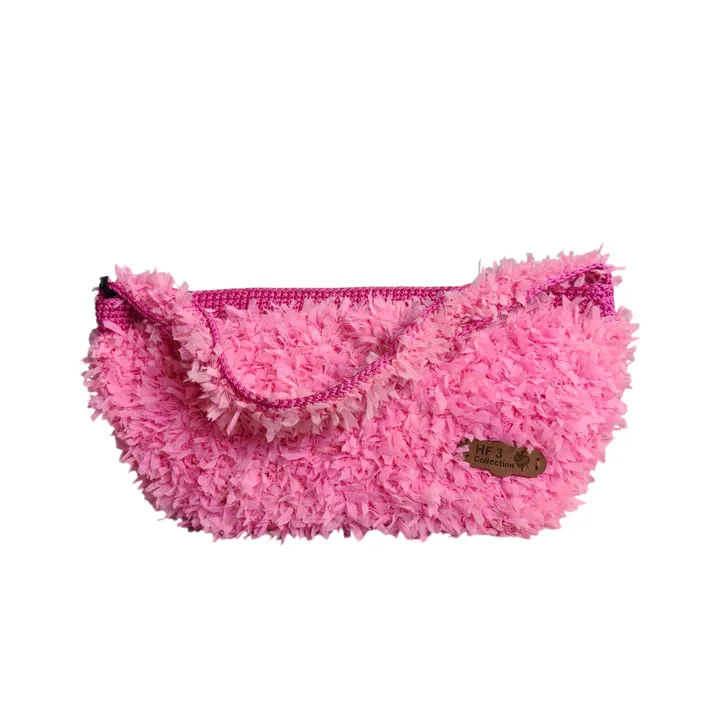 Tas Genggam Model Bulu Angsa Pink