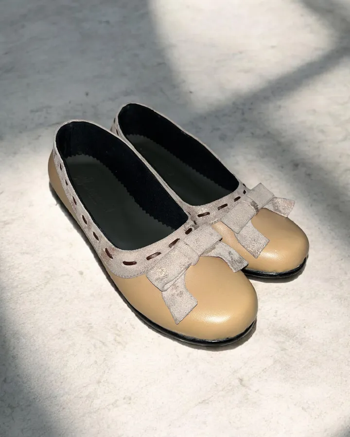 Flatshoes Artikel Najwa dari Kulit Sapi Asli