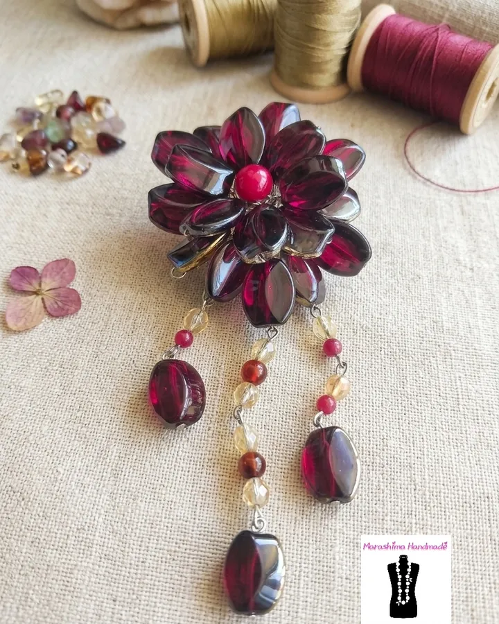 Bros Mawar Kristal Marashima Handmade – Red Elegance