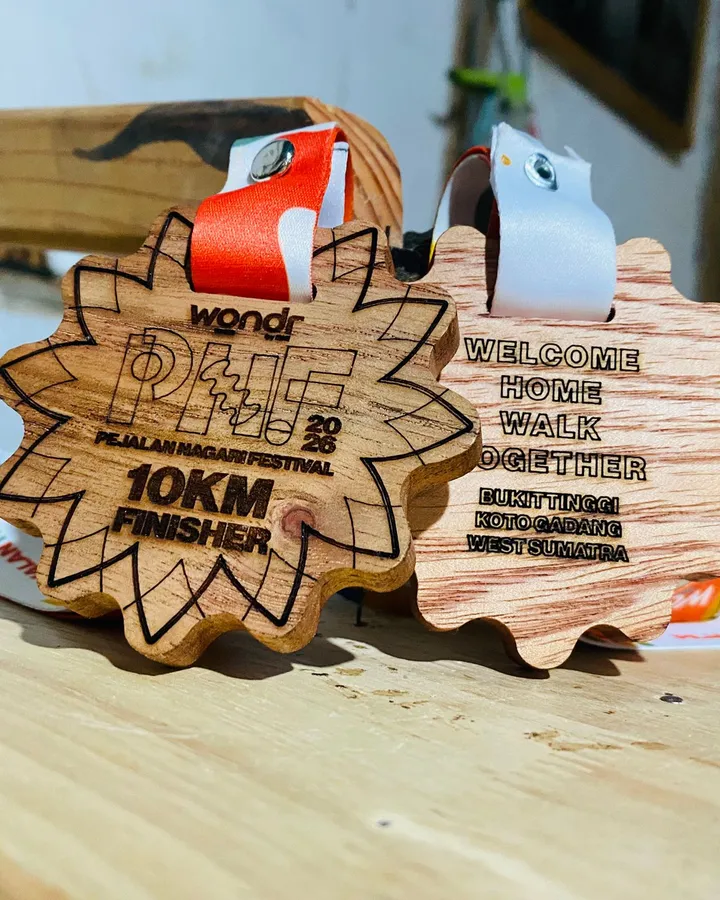 Medali Kayu Custom Finisher Event – Wood Medal Series