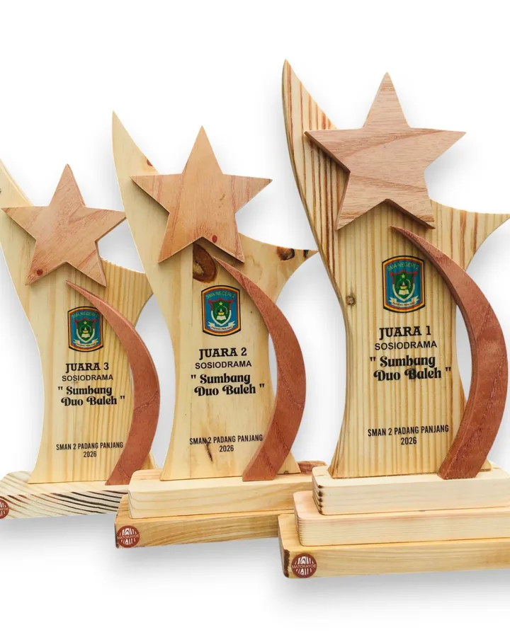 Piala Kayu Karakter Bintang - "Mahakarya Nusantara" Series