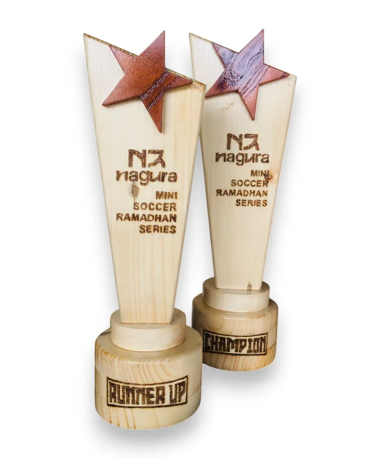 Piala Kayu Custom Eksklusif - "The Wooden Star Trophy"