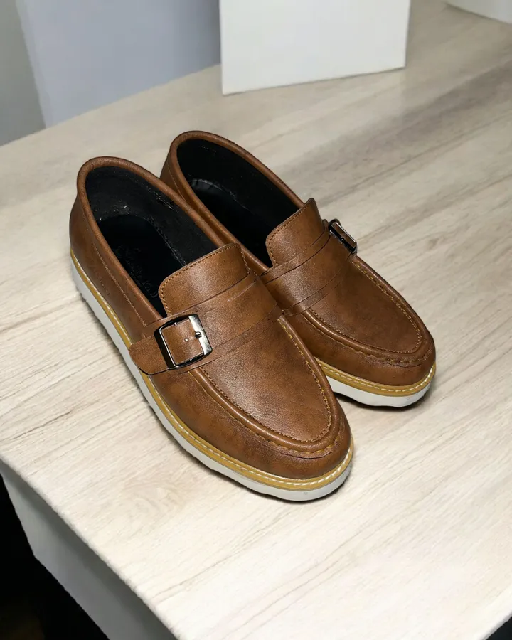 Sepatu Artikel Murfle Warna Tan
