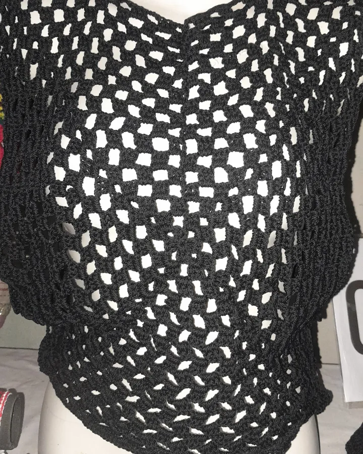 Baju rajutan hitam