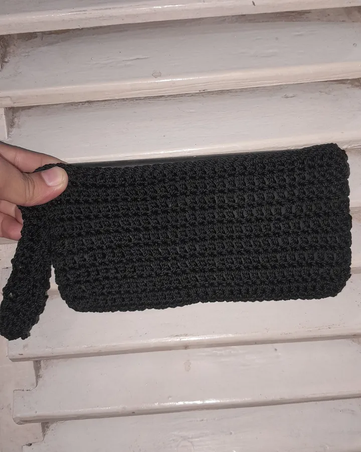 Dompet hp hitam