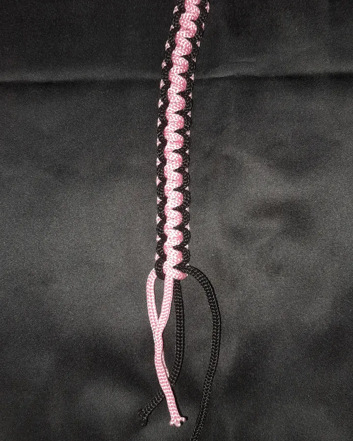 Ganci macrame pink hitam