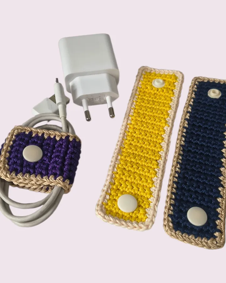 Crochet cable holder | Klip kabel rajut — Cable buddy