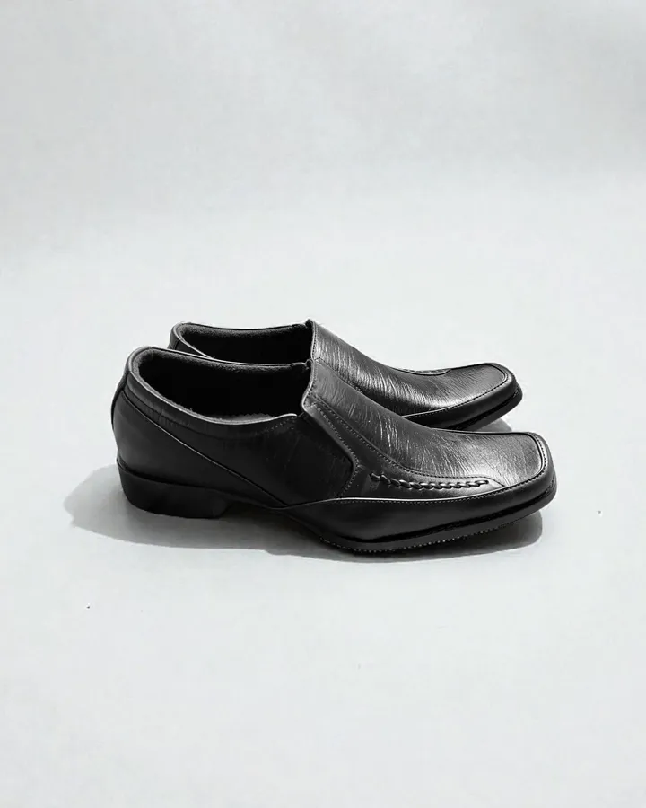 Sepatu Pantofel Pria Kulit Sapi Asli Artikel 31E