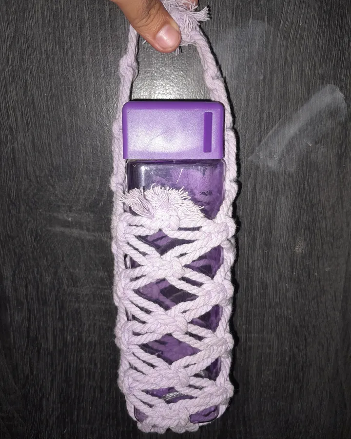 Tempat botol minum macrame