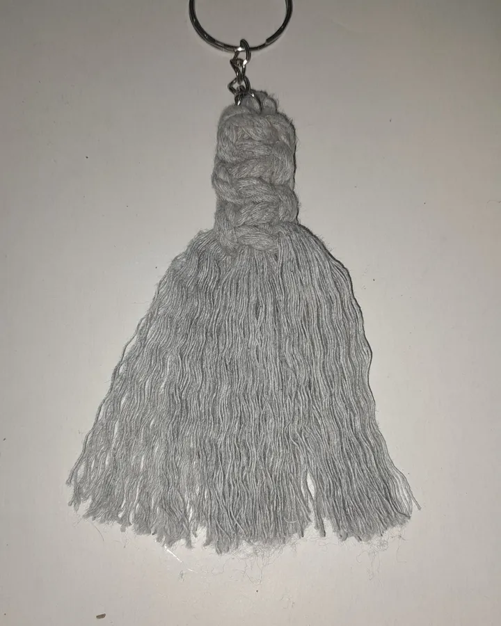 Ganci macrame abu-abu