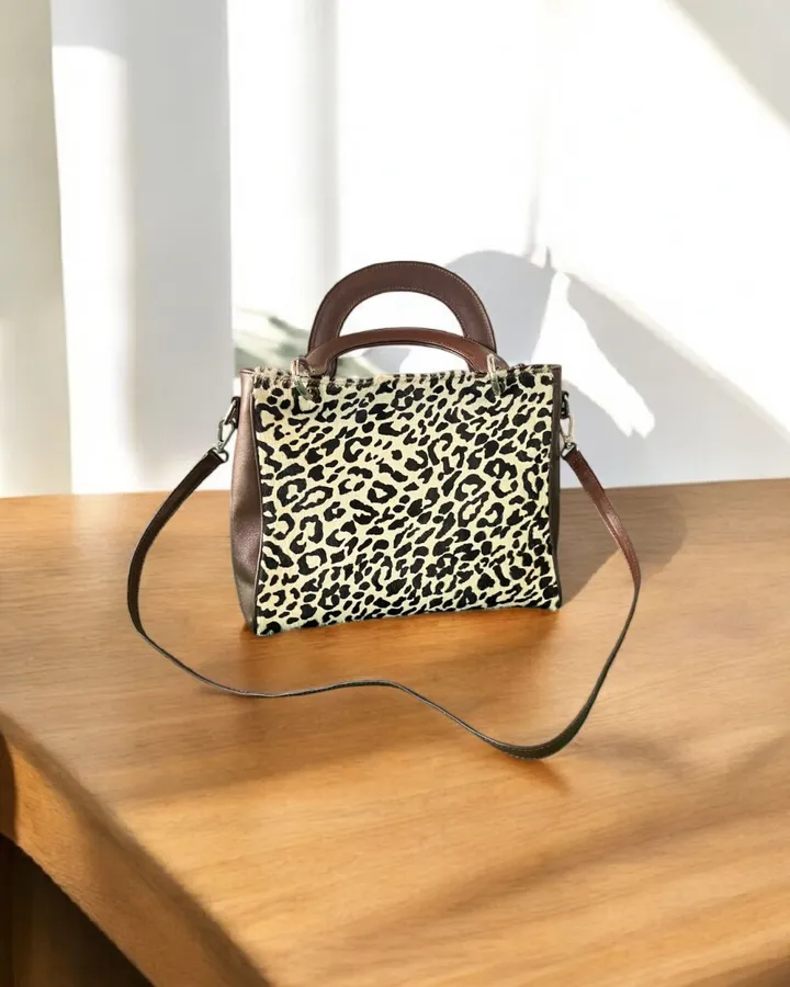 Tas Kulit Sapi Asli Motif Leopard