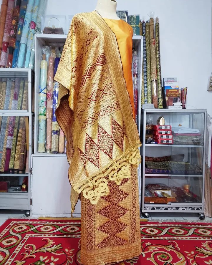Balapak Penuh Sutra 100 % Benang Satu