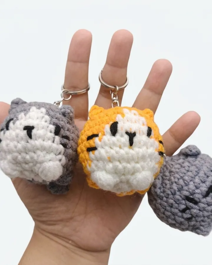 Mochi Cat Amigurumi Keychain