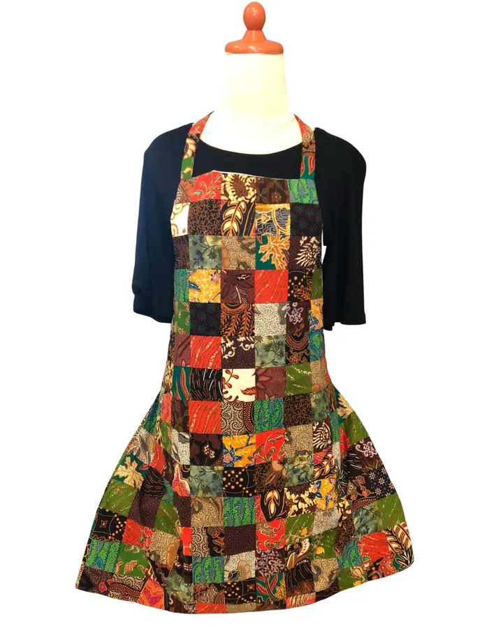 Apron batik patchwork warna merah