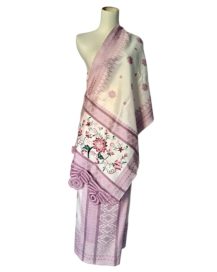 Songket dan Selendang Suji Kristal Pandai Sikek