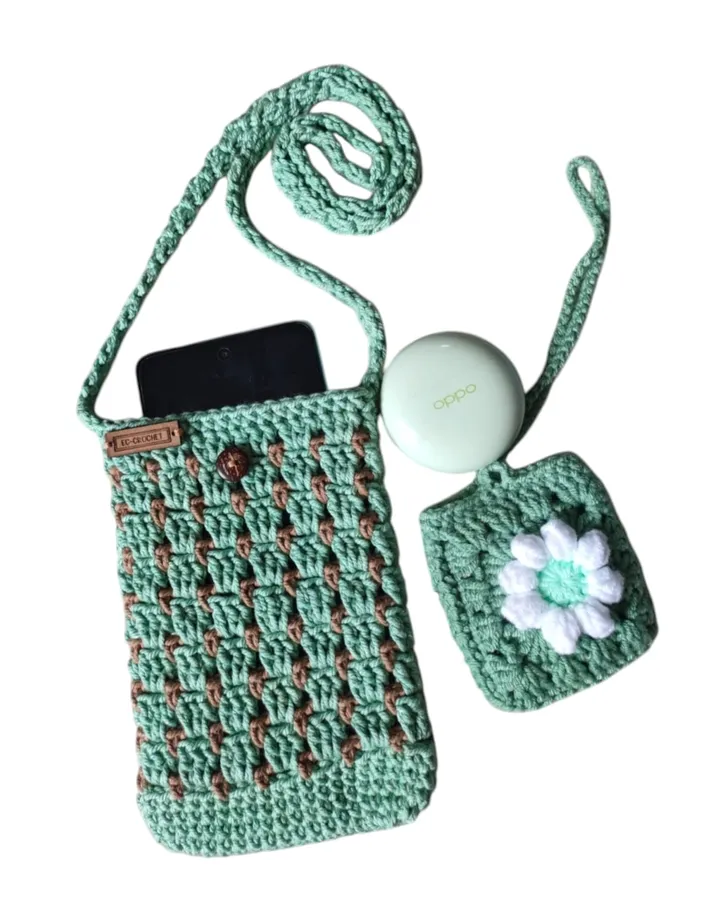 Phone Sleeve & TWS