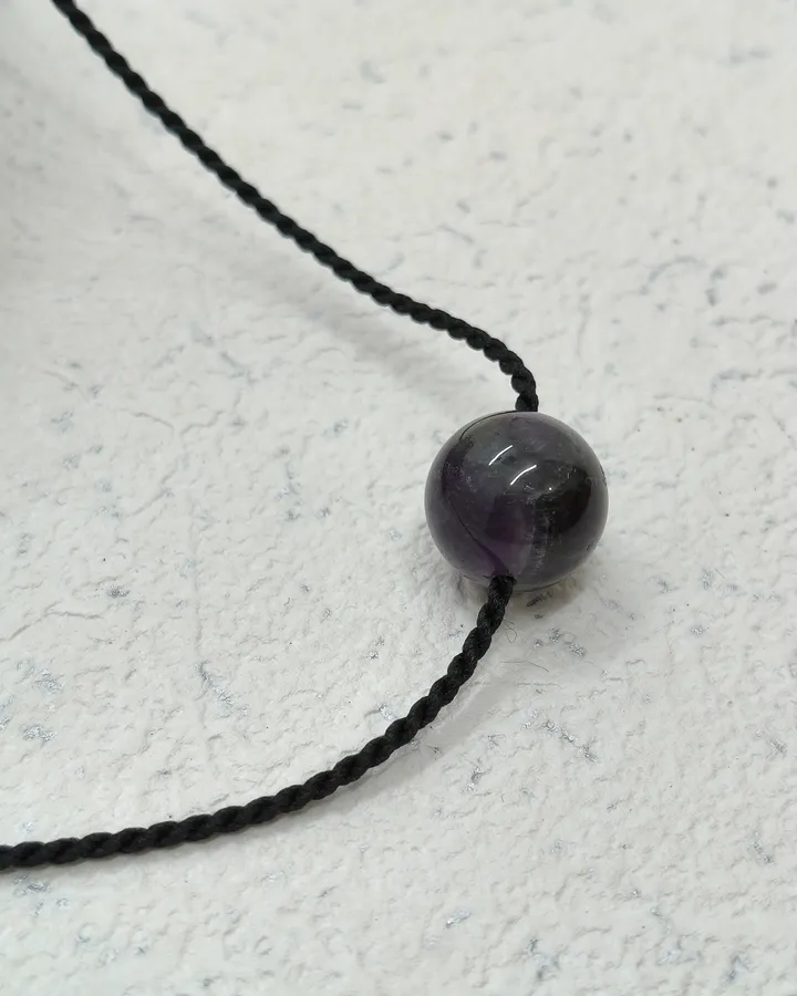 Kalung batu amethyst