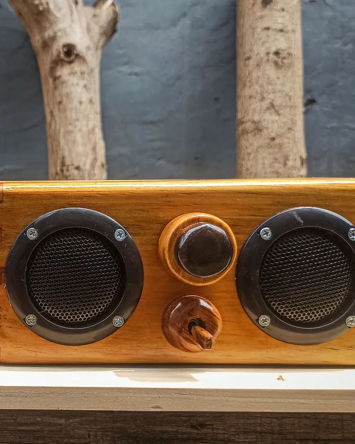 Bluetooth Wooden Speaker - Retro Speaker V.1 - Speaker Kayu Aesthetic