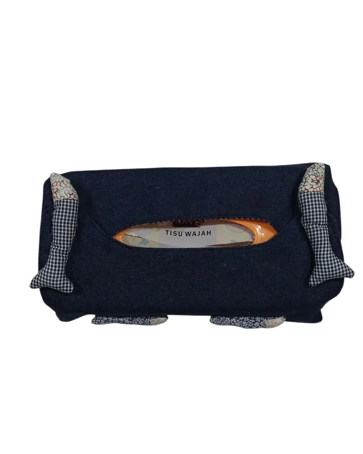 Kotak tissue ikan