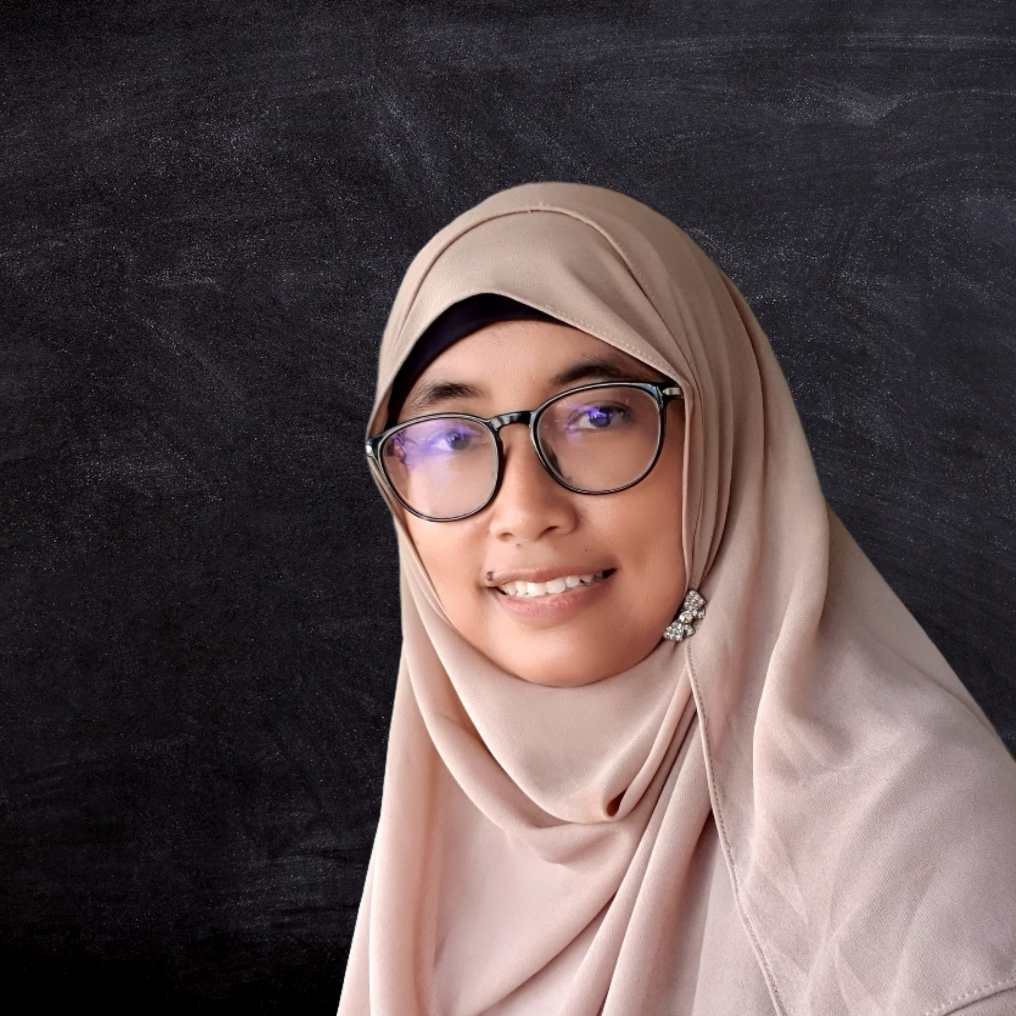 Vivy Mulia / Nooka